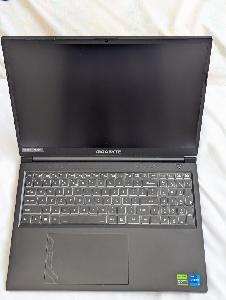 Gigabyte G6 KF Gaming i7-13620H RTX 4060 32GB RAM 1TB Like New - photo 3