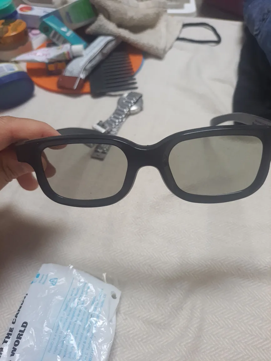 RealD 3D Glasses thumbnail
