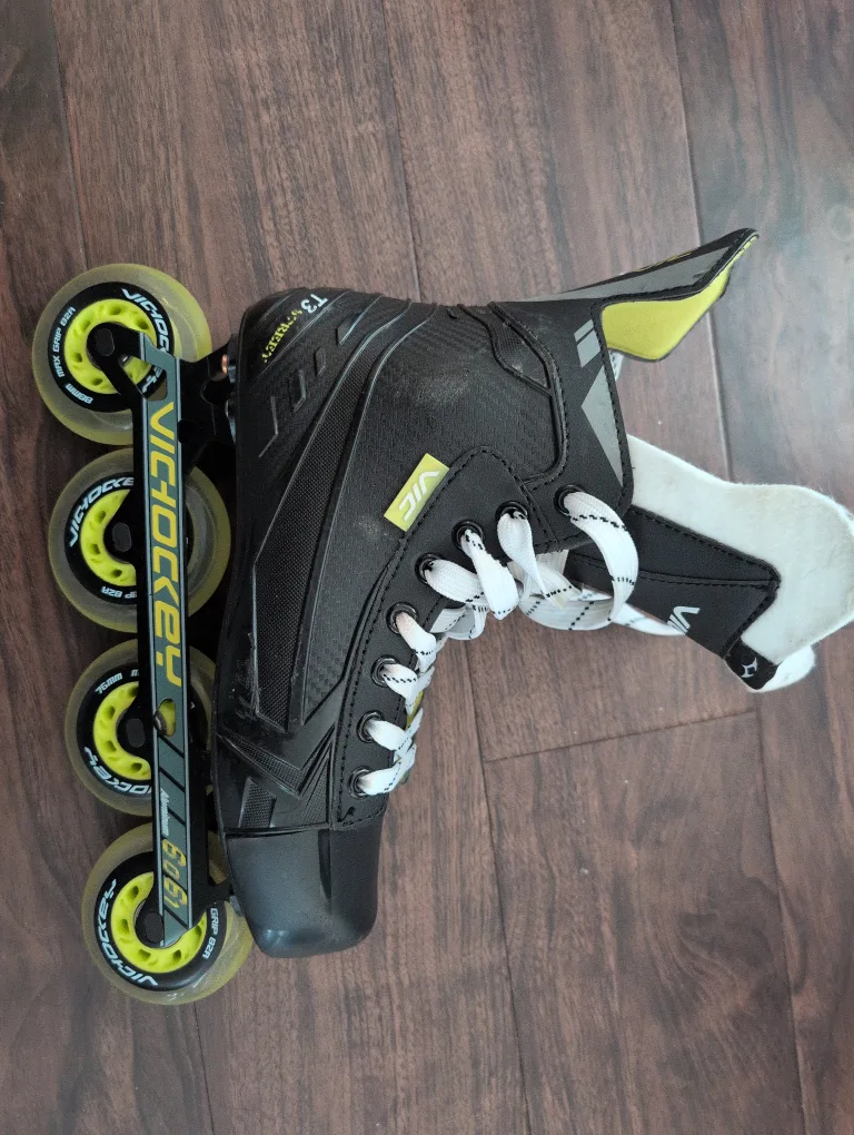 Vic Hockey T3 Inline Skates, Size US 7 image indicator(2)