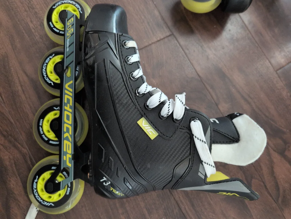 Vic Hockey T3 Inline Skates, Size US 7 image indicator(4)