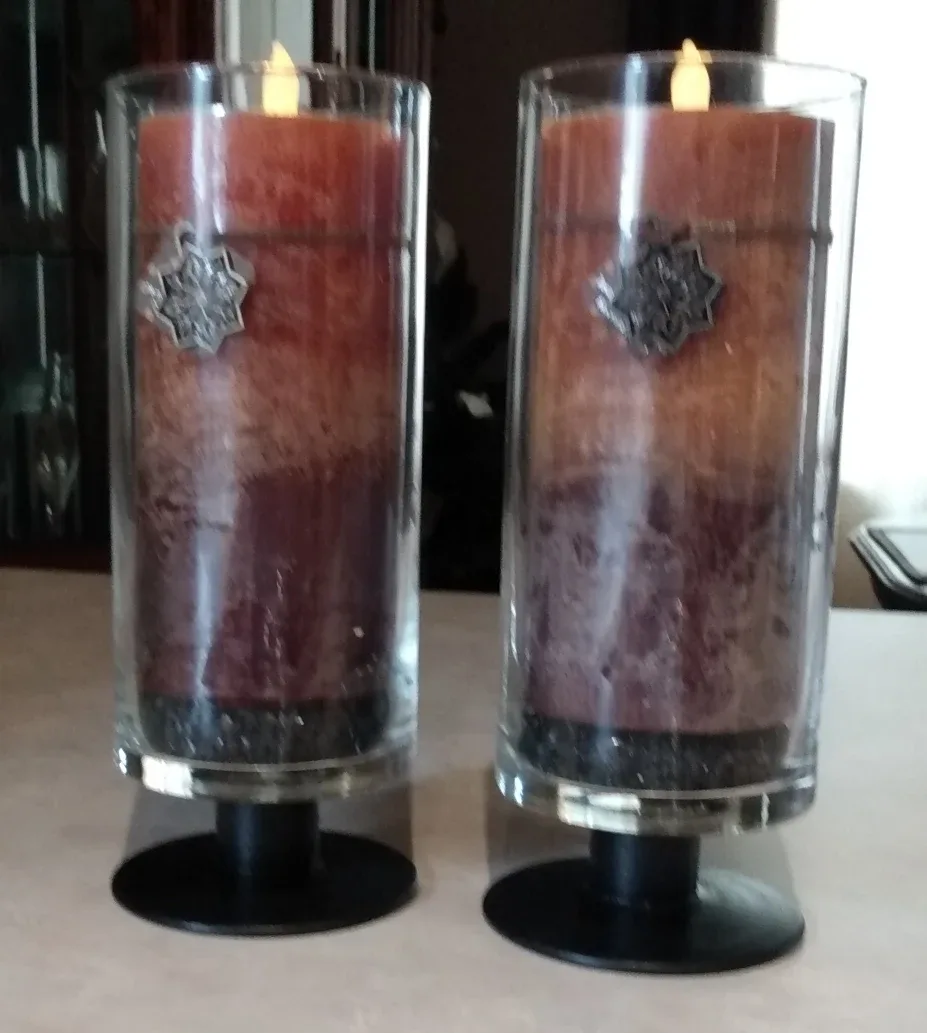 Eligant Pair of Glass Vases with Black Base / pepples thumbnail
