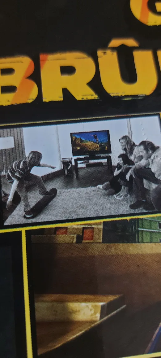 Tony Hawk SHRED - Xbox 360 Game with Board Controller image indicator(8)