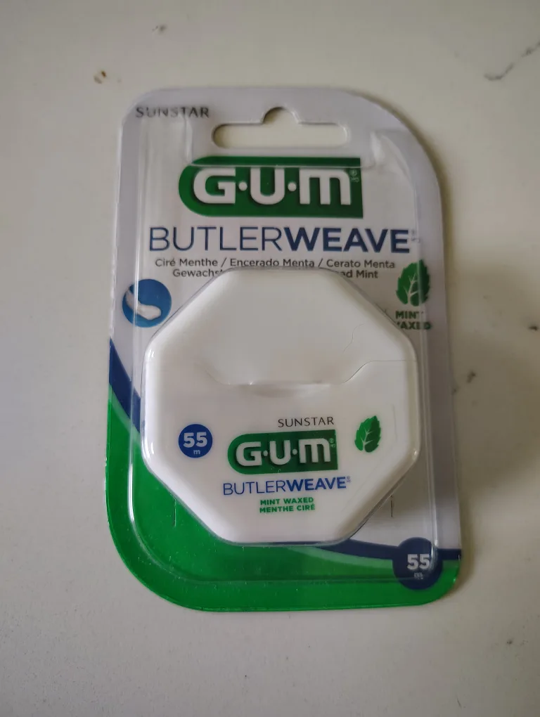 GUM Butlerweave Mint Waxed Floss (55m) thumbnail
