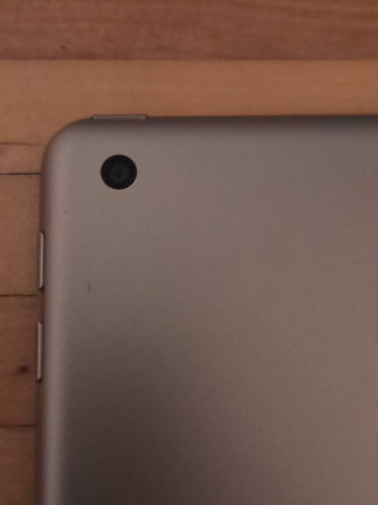 Apple iPad 6th Generation - photo 3