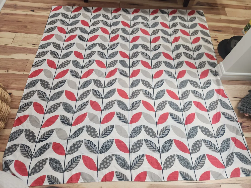 Patterned Fabric with Leaf Design bathroom curtain thumbnail
