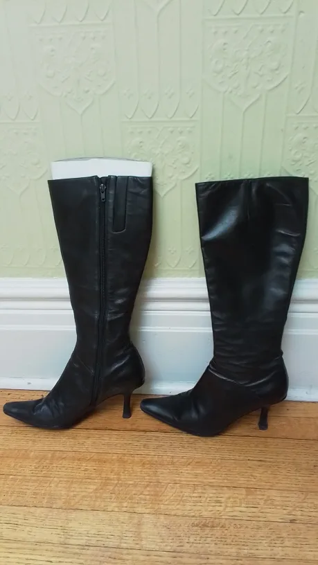 Nine West Black Leather Knee High Boots - Size 8M image indicator(3)