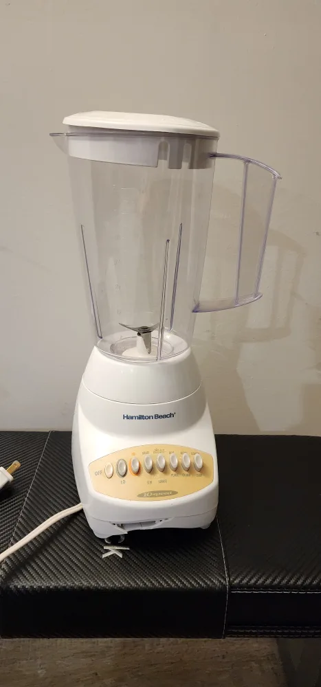 Hamilton Beach 10-Speed Blender thumbnail