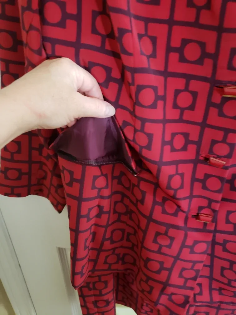 🇨🇦Red & Black Skirt Suit size 14-16 p image indicator(2)