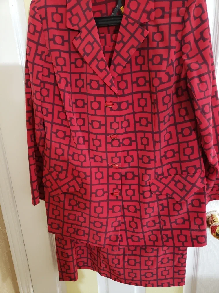 🇨🇦Red & Black Skirt Suit size 14-16 p image indicator(5)