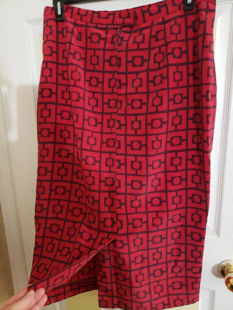 🇨🇦Red & Black Skirt Suit size 14-16 p image indicator(9)