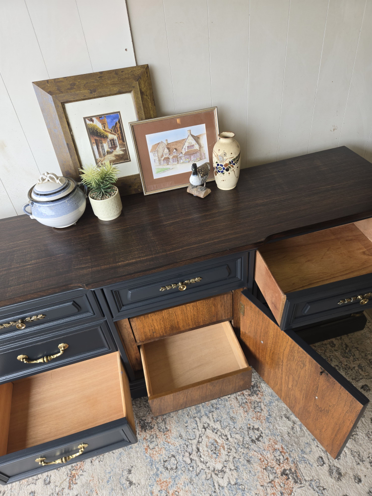 Gorgeous Refinished Sideboard/dresser - photo 4