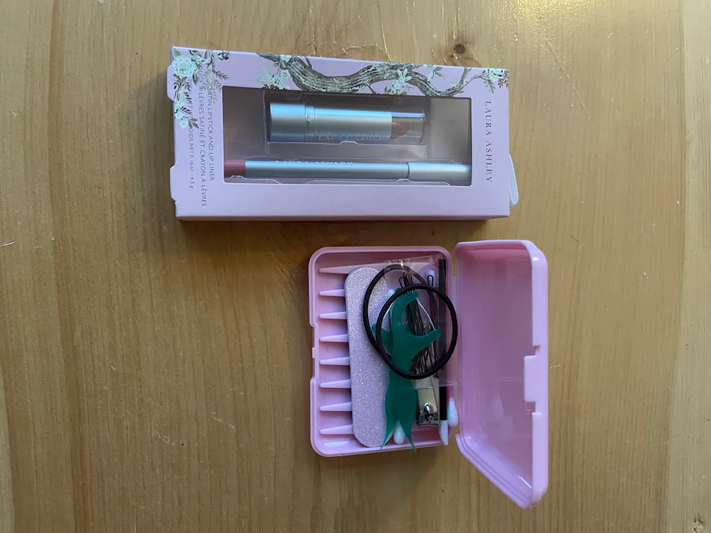 Bachelorette or Bridal Shower Decoration Bundle image indicator(7)