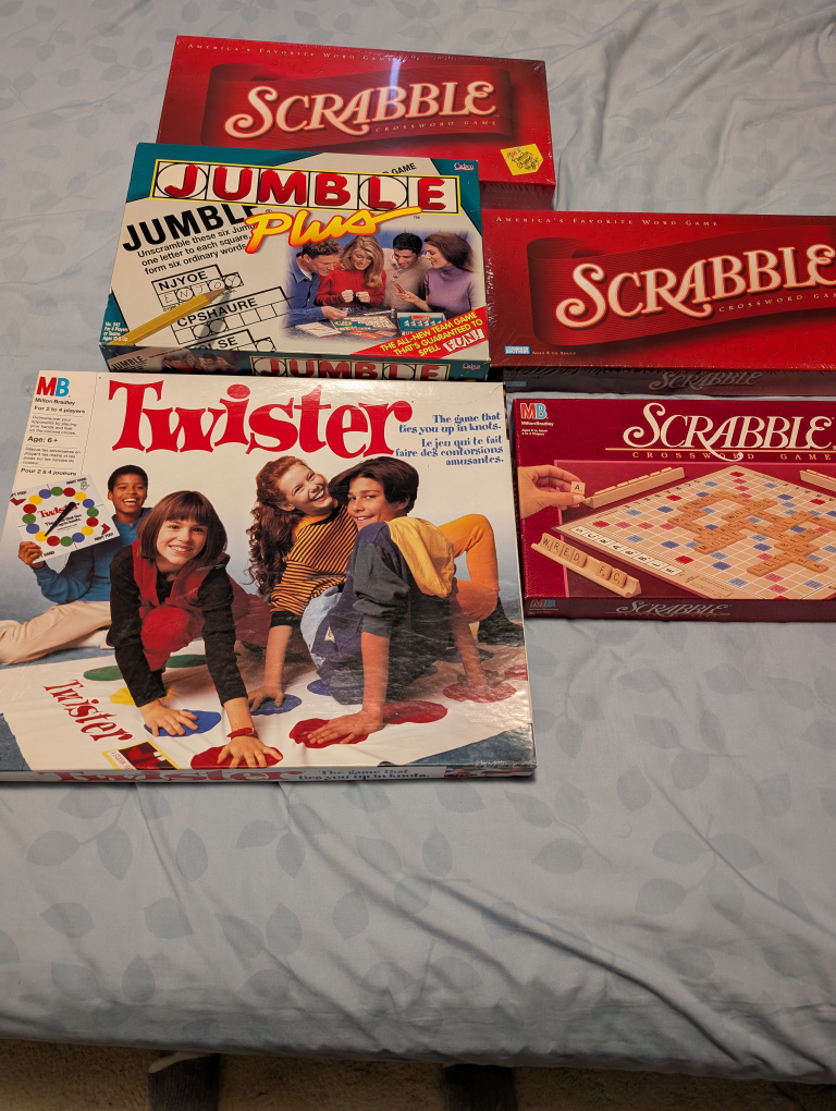 Board Games: Scrabble, Jumble Plus, Twister - photo 2