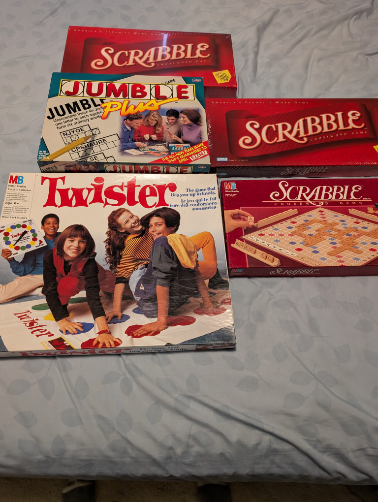 Board Games: Scrabble, Jumble Plus, Twister - photo 5