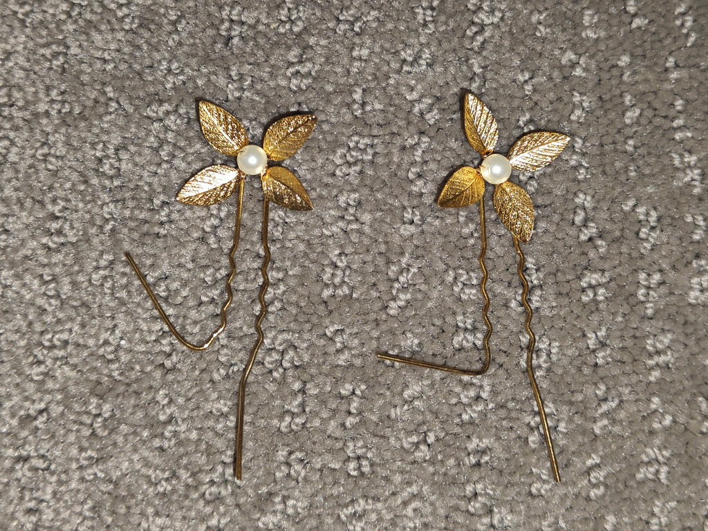 Handmade Pair Wedding Gold Leaf Flower & Pearl Bridal Hair Pin