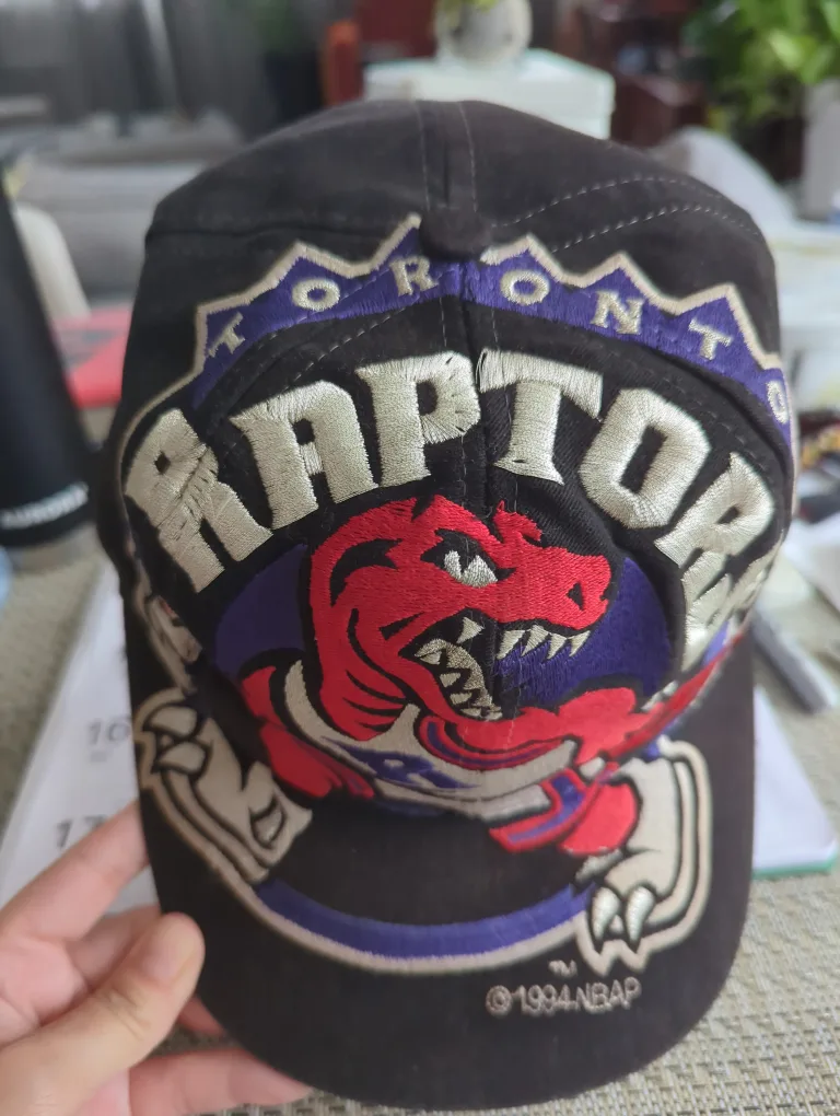 Toronto Raptors NBA Cap - Vintage Black thumbnail