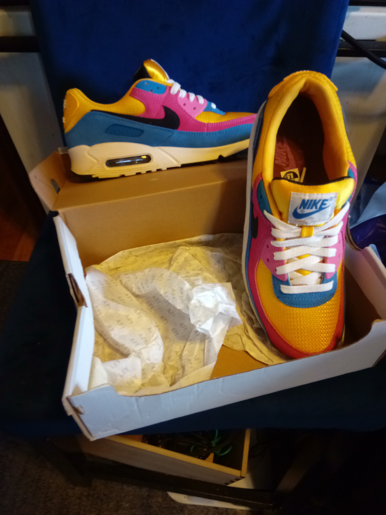 Nike Air Max 90 Size 8.5 - photo 2