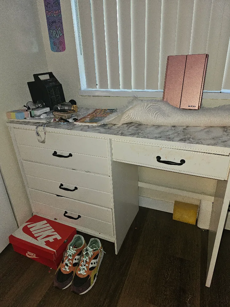 Vanity Table thumbnail