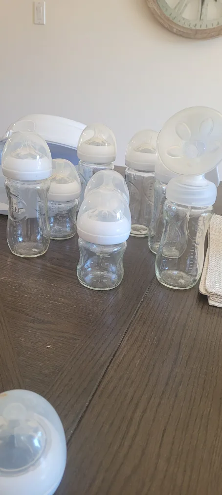 Philips Avent Bottle Sterilizer &  glass Bottles with hand pump thumbnail
