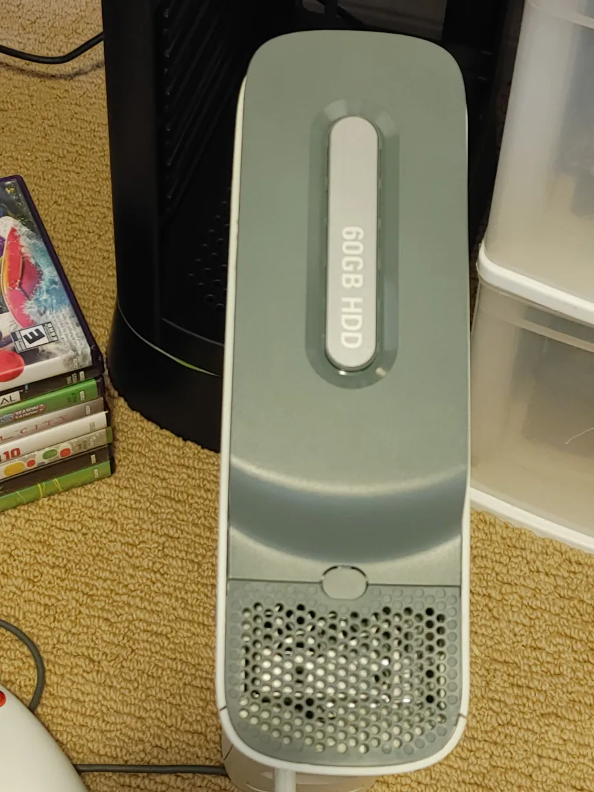 Xbox 360 Console with Kinect and Games image indicator(6)