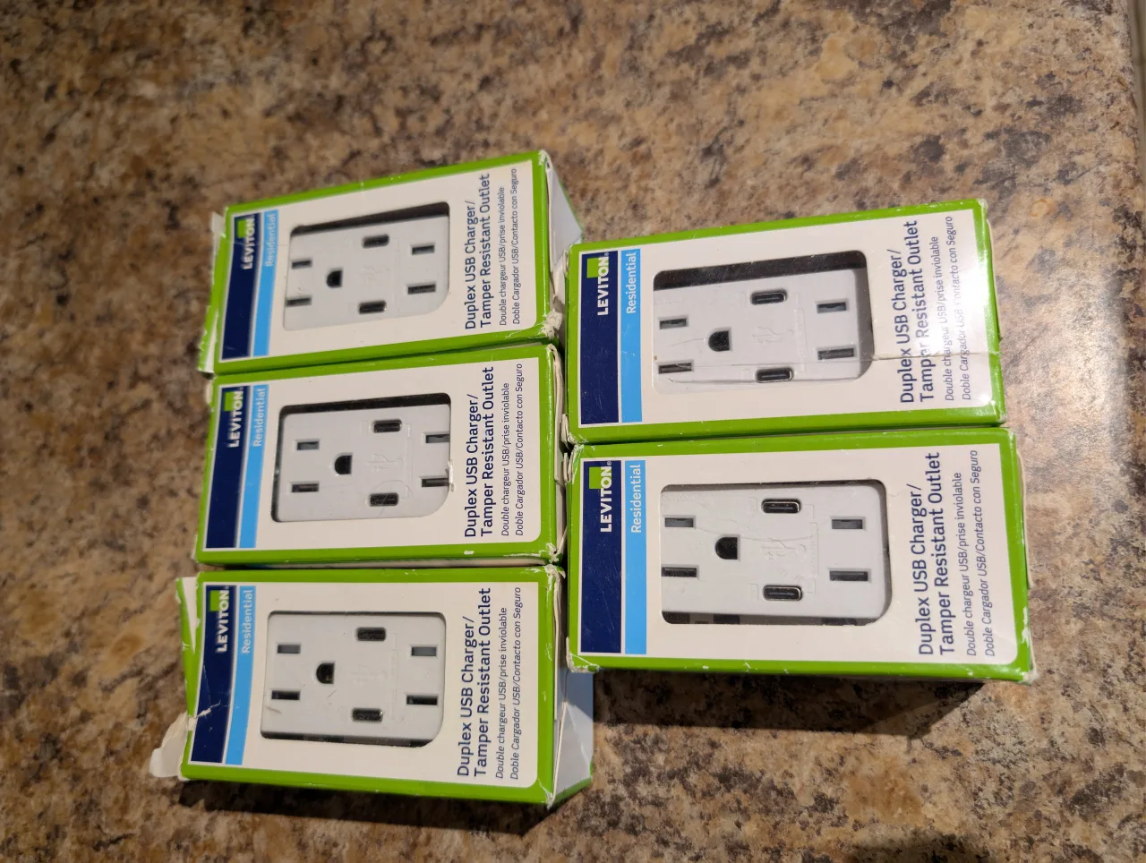 USB C wall receptacles with Power Delivery thumbnail