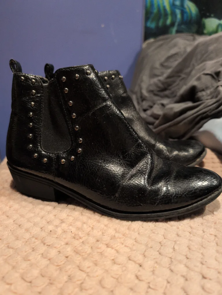 Black Ankle Boots (Size 8) thumbnail