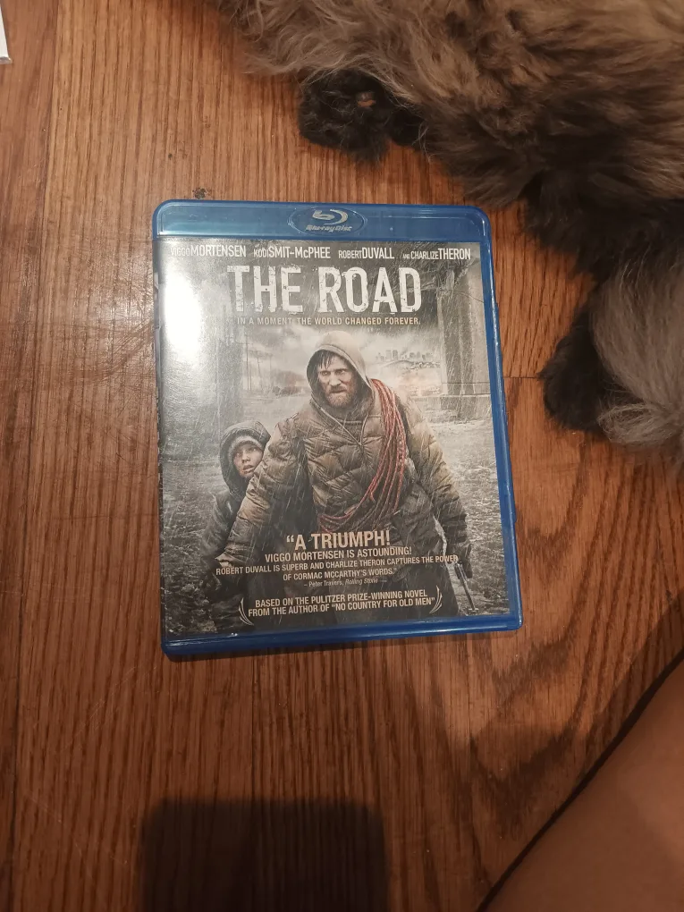 The Road [Blu-ray] thumbnail