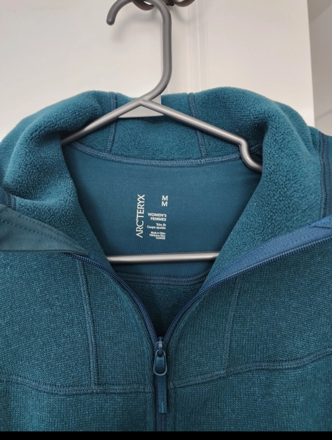 Arc'teryx Fleece Hoodie - Size M - photo 2
