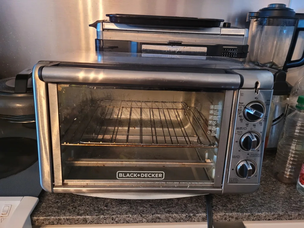 Black+Decker Toaster Oven thumbnail