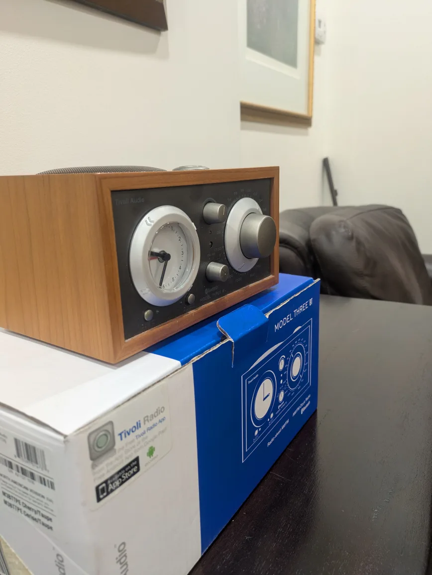 Tivoli Audio Model Three BT Clock Radio image indicator(4)