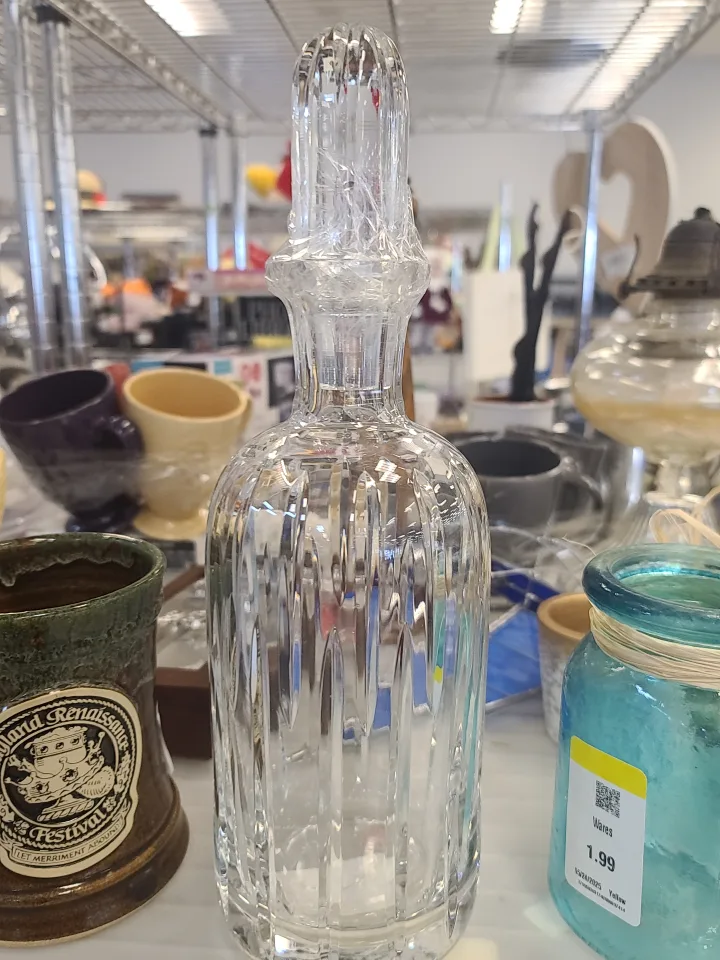 Wedgwood Full Lead Crystal Decanter image indicator(2)