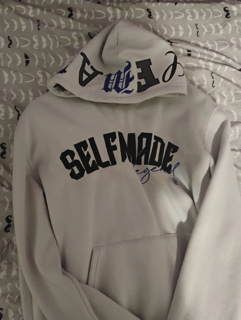 Selfmade Legend Hoodie - Medium thumbnail