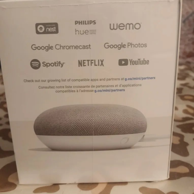 New Google Home Mini - Smart Speaker image indicator(2)