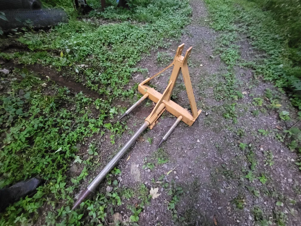 3 Point Hitch Bail Picker thumbnail