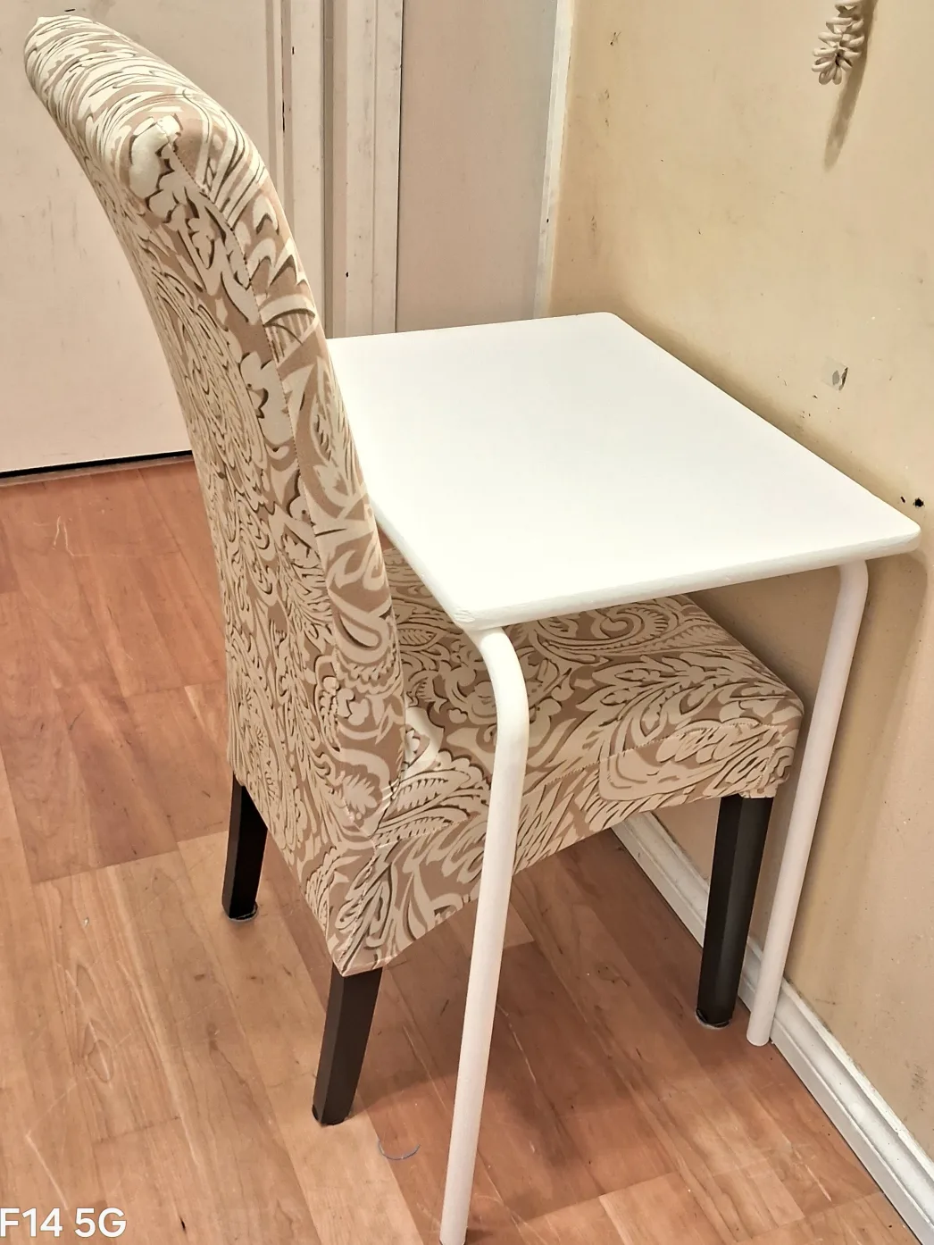White Table and Beige Patterned Chair Set thumbnail