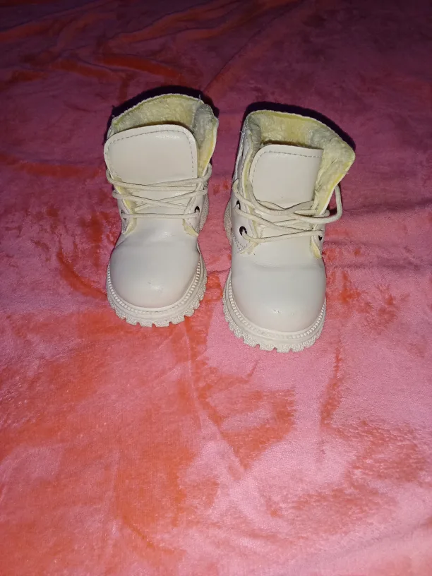 Cream Winter Boots thumbnail