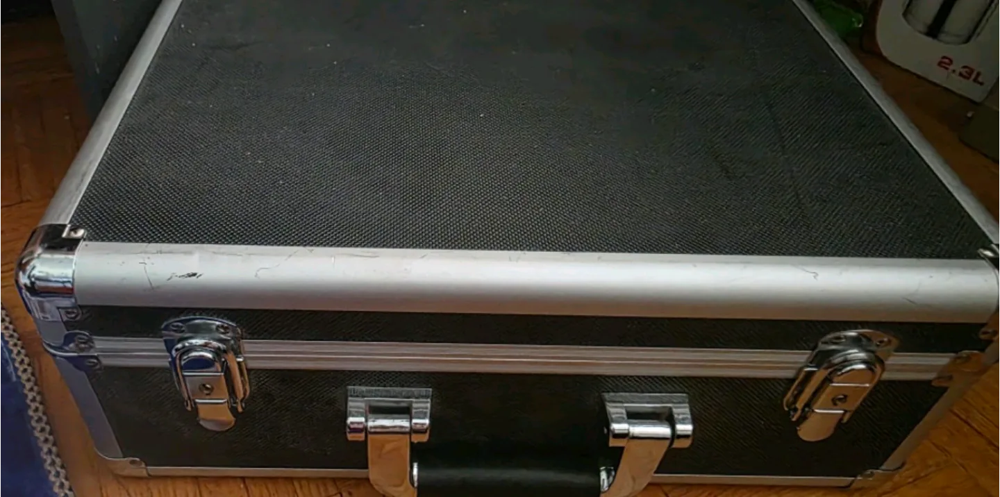 Aluminum Tool Case image indicator(3)