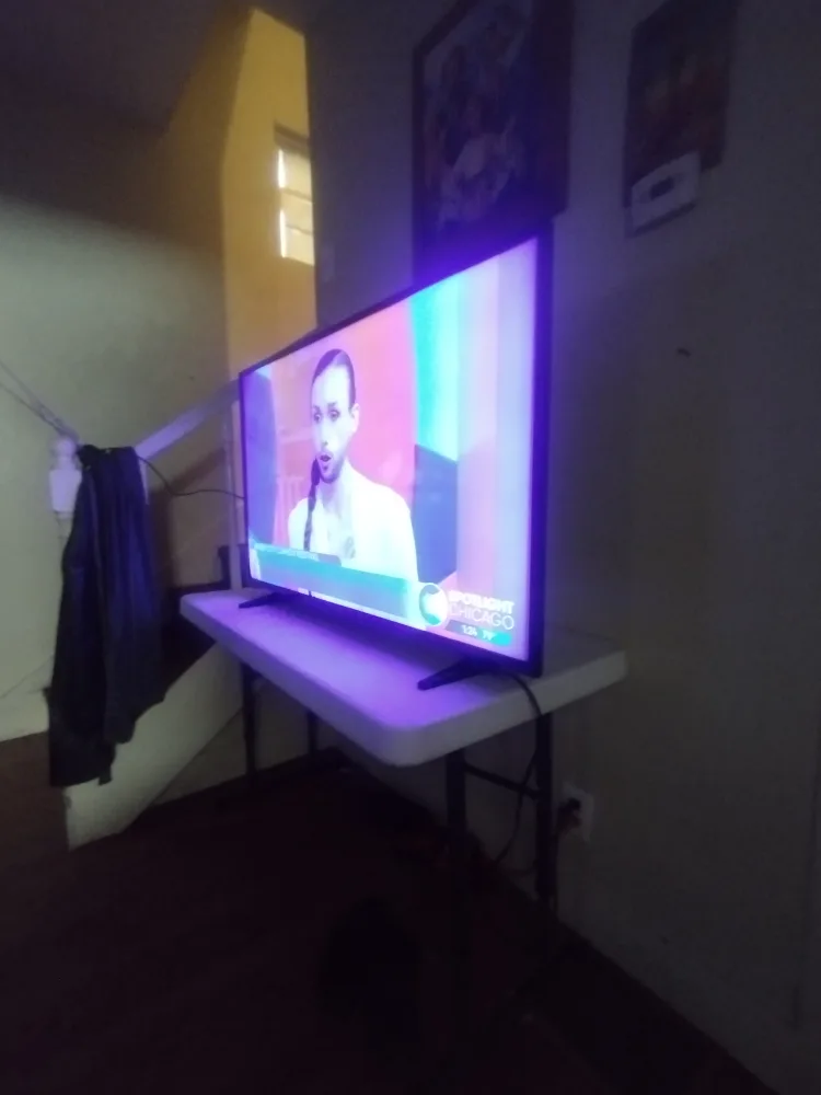 Insignia 50" Tv LED image indicator(4)