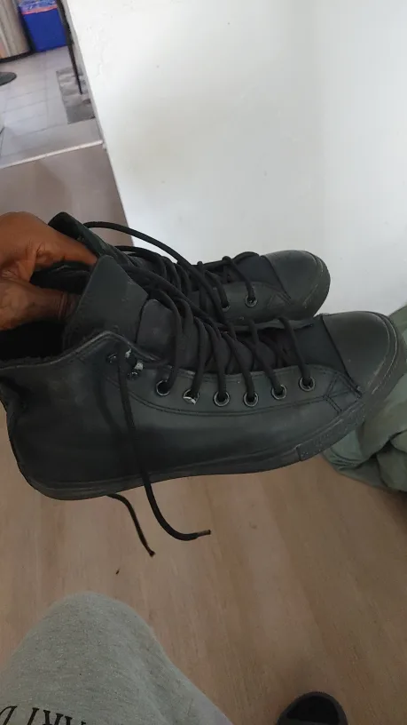 size 9 converse thumbnail