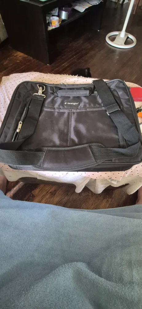 Kensington Black Contour Laptop Bag thumbnail