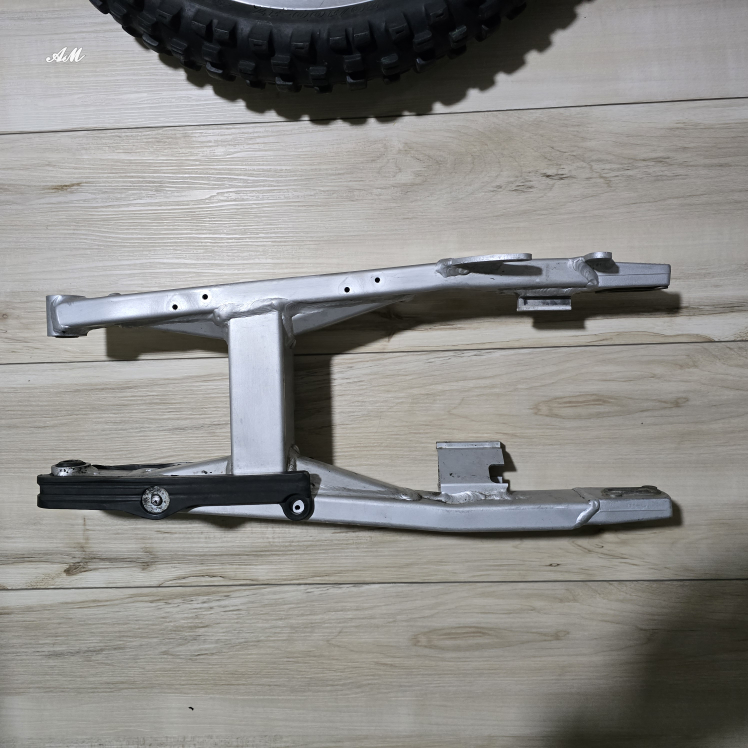 Dirt Bike Wheel & Swing Arm - photo 4