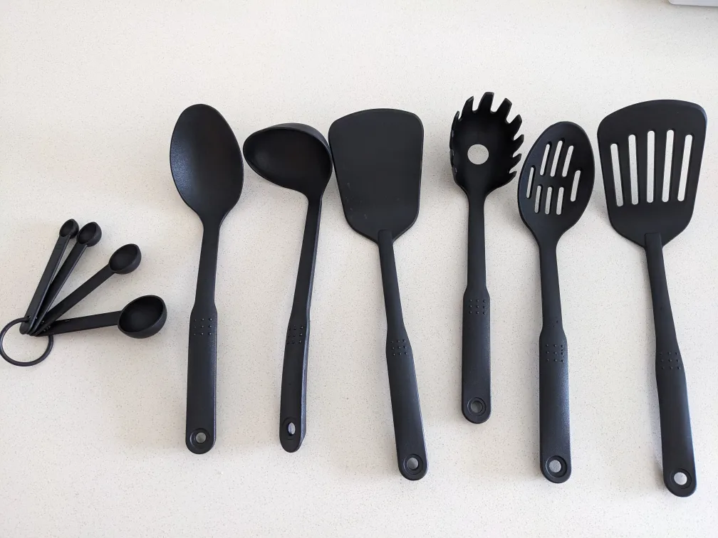 Black Kitchen Utensil Set - 7 Pieces thumbnail