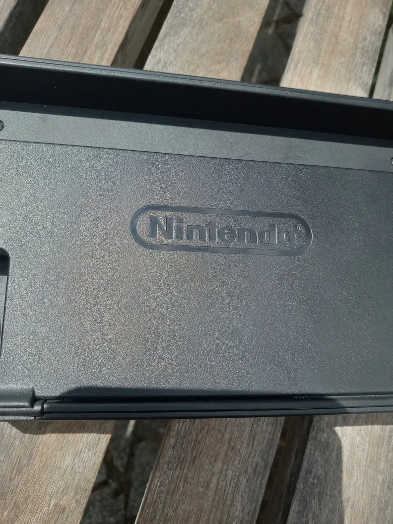 Nintendo Switch Dock image indicator(5)
