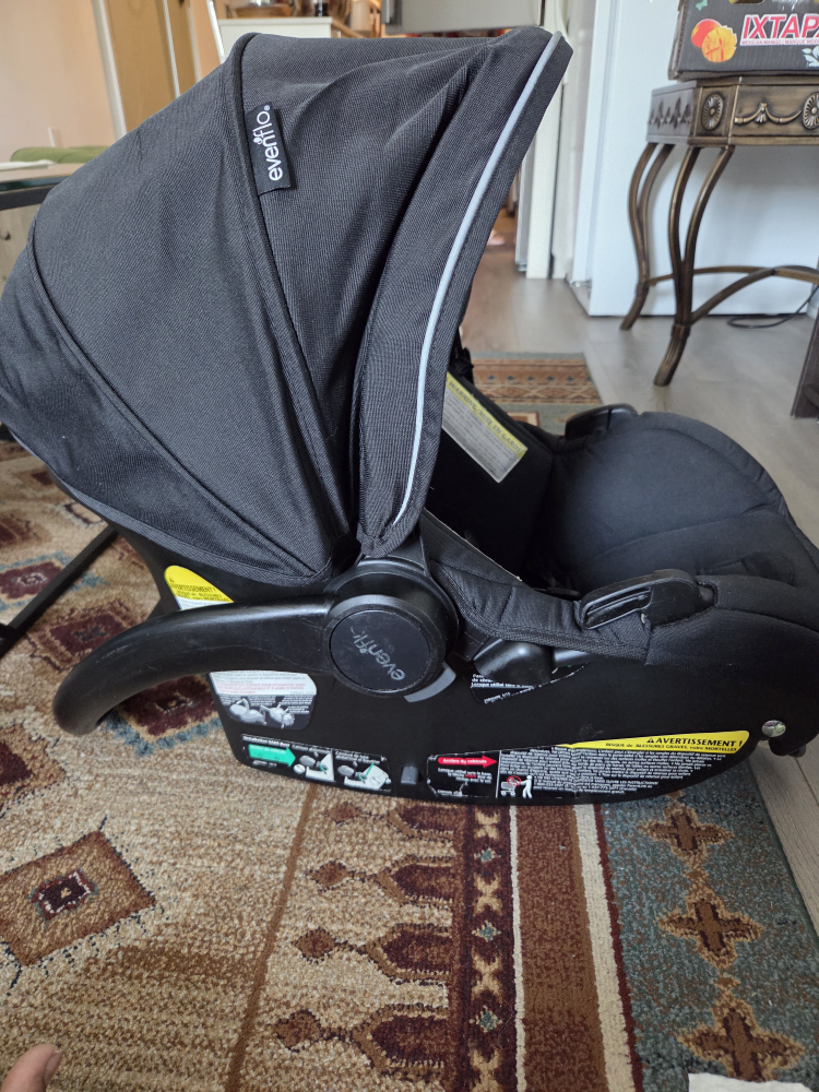 Evenflo Pivot Xpand Travel System - photo 2