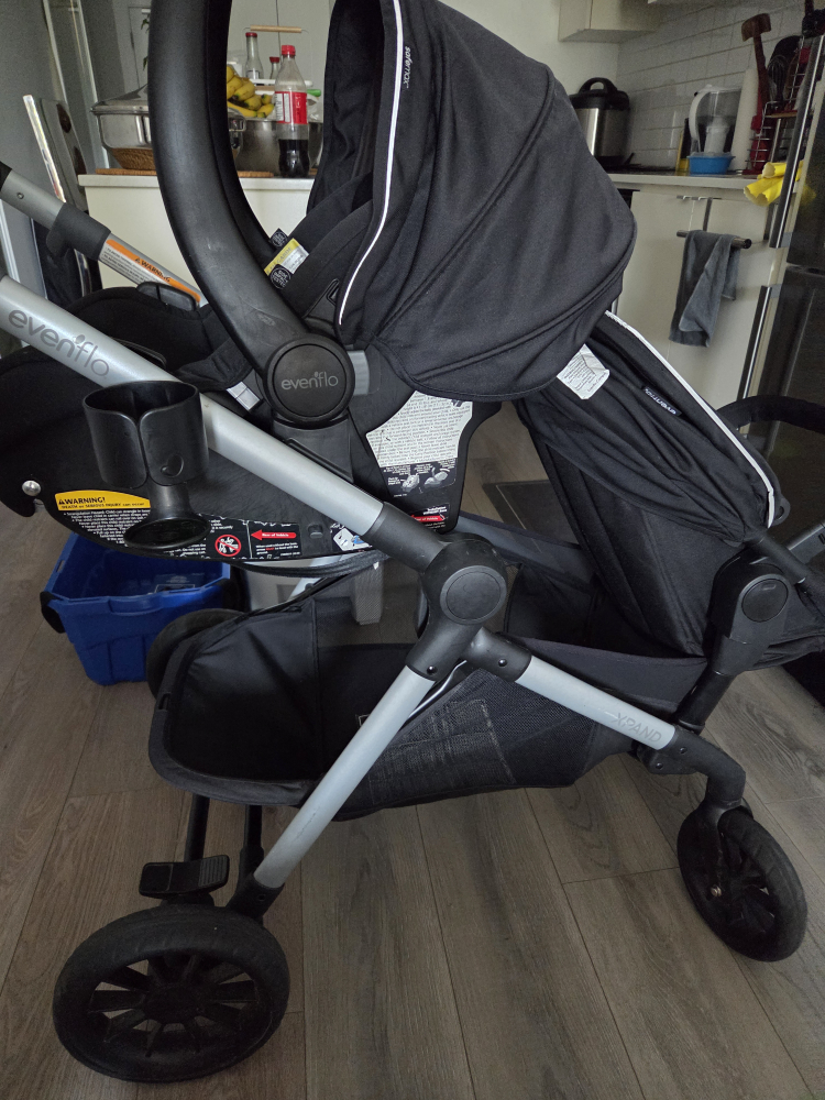 Evenflo Pivot Xpand Travel System - photo 5