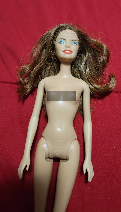 $5 barbie 2010 thumbnail