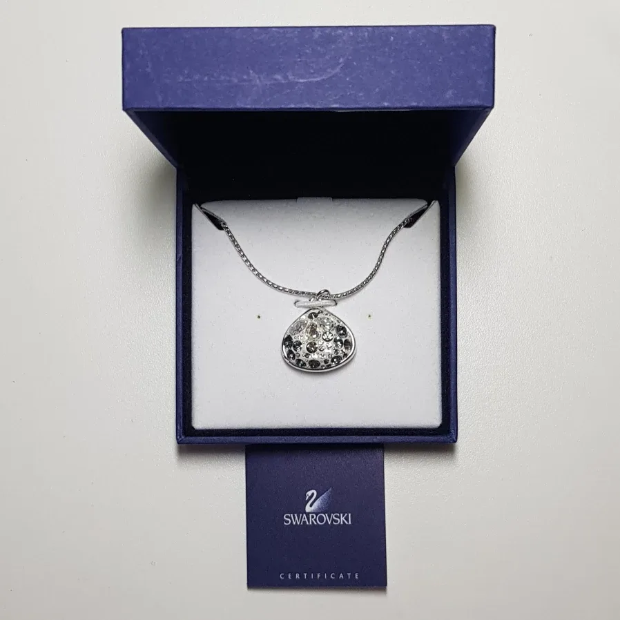 Swarovski Crystal Pendant Necklace thumbnail