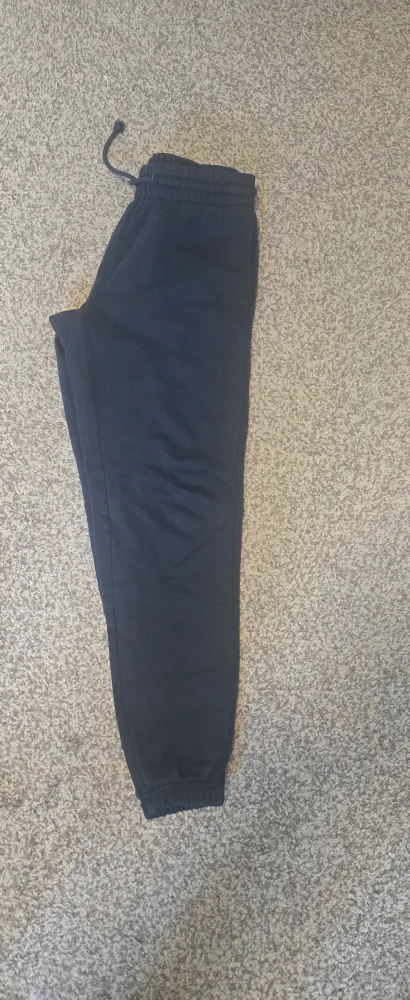 TNA sweatpants thumbnail