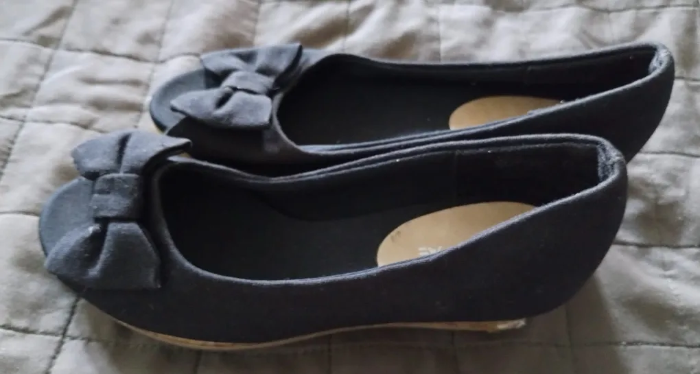 Black Peep Toe Bow Flats 🧡 thumbnail
