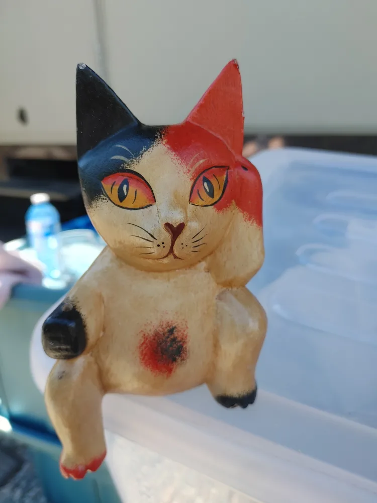 Hand Carved Wooden Cat Figurines thumbnail